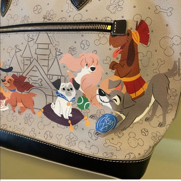 Disney Dooney and Bourke Dog Tote bag NWT - Picture 10 of 12